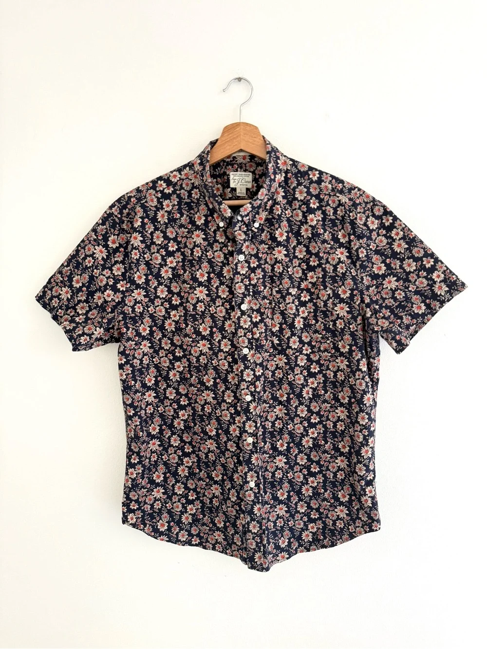 J. Crew Classic Fit Navy Daisy Floral Button Down Large